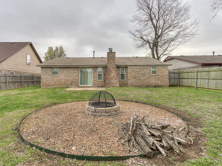 8413 Bigwood Dr — Photo 34
