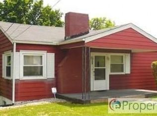 821 Crescent St, Morristown, TN 37813