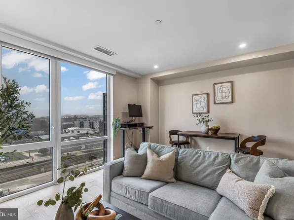 37 L St SE APT 803, Washington, DC 20003