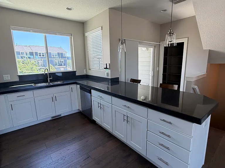 36 E Yellow Cliff Dr — Photo 6