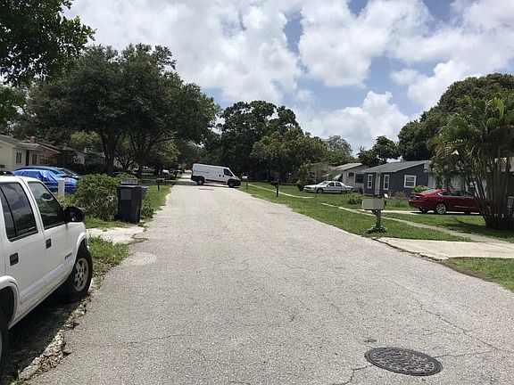4th image of 4940 43rd Ave N
