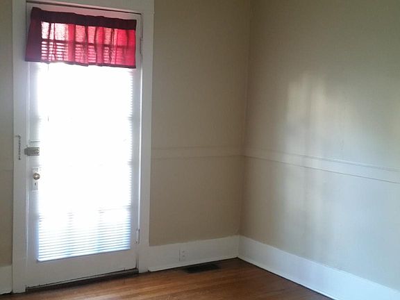 2nd image of 616 E 11th Ave