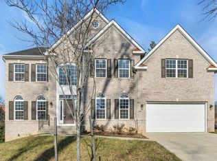 3352 Annandale Rd, Falls Church, VA 22042