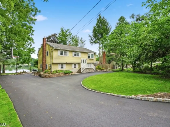 97 Shore Rd, Green Twp., NJ 07821