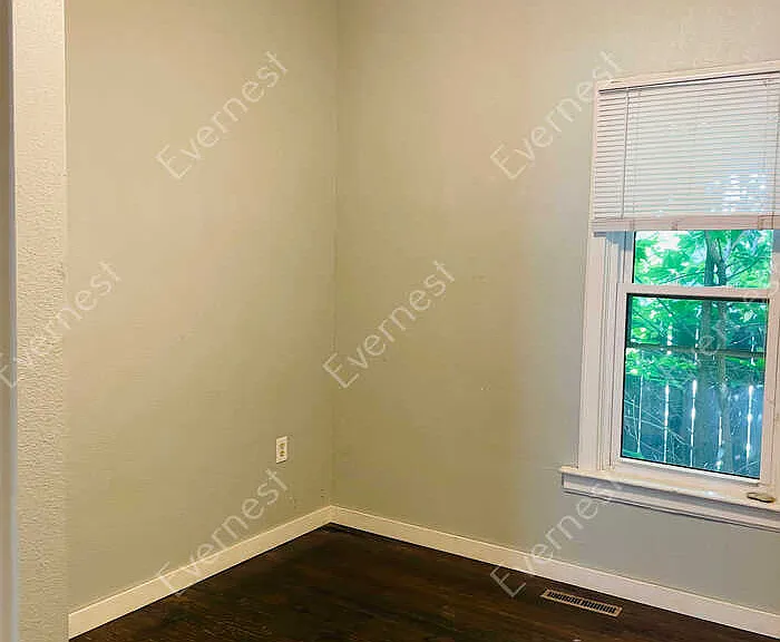 111 Riverside Ave — Photo 11