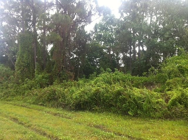 2nd image of 2849 SW Savona Blvd