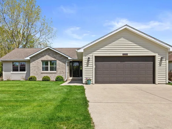 1208 Eastbrook DRIVE, Burlington, WI 53105