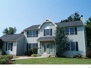 32-36 N 14th St, Catasauqua, PA 18032