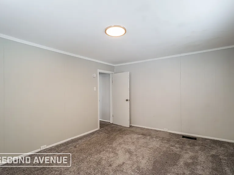 5111 Warren Ave — Photo 17