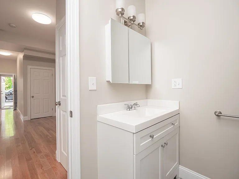 45 Crawford St #1 — Photo 23