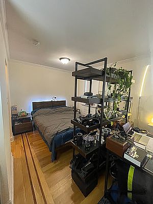 3rd image of 101 E 16th St APT 4D