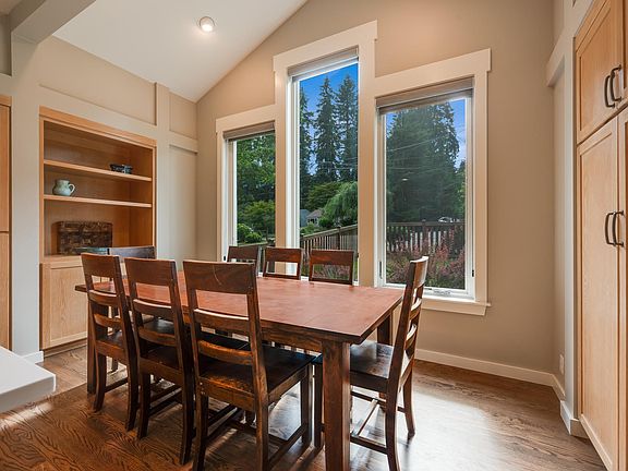 5th image of 18550 29th Ave NE