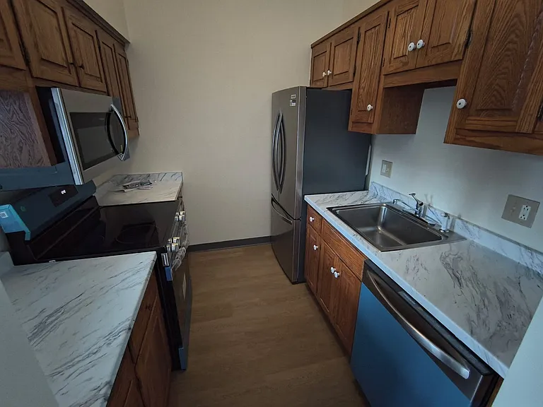 72 Maple Street — Photo 51