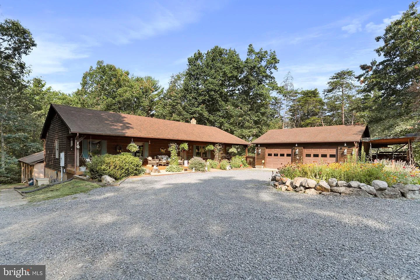 400 Braeburn Dr photo 1