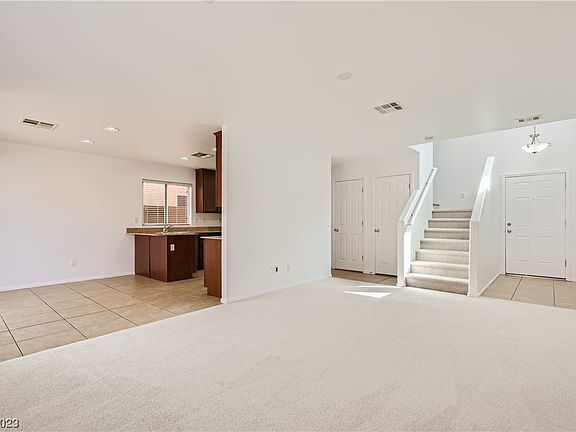 5th image of 9947 Corbridge St