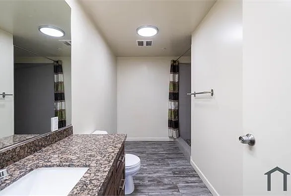 130 S Soto St — Photo 15