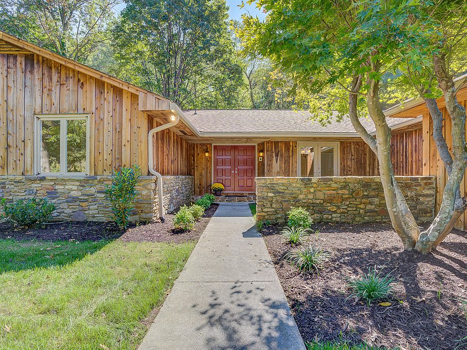 1st image of 5844 Lakemont Dr
