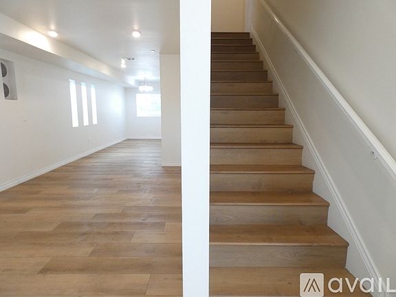 3rd image of 6634 Hazeltine Ave #6634.5
