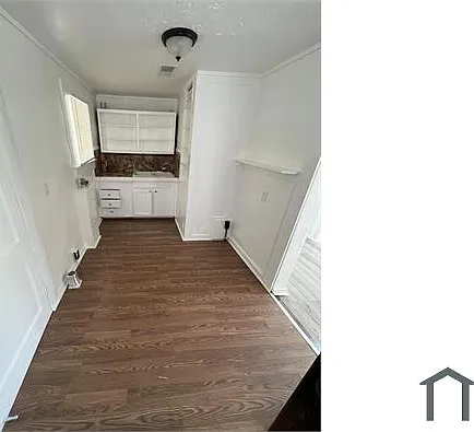 1860 Forsythe St — Photo 6