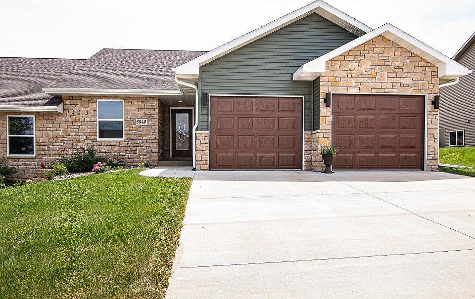 1st image of 6042 Seven Springs Dr