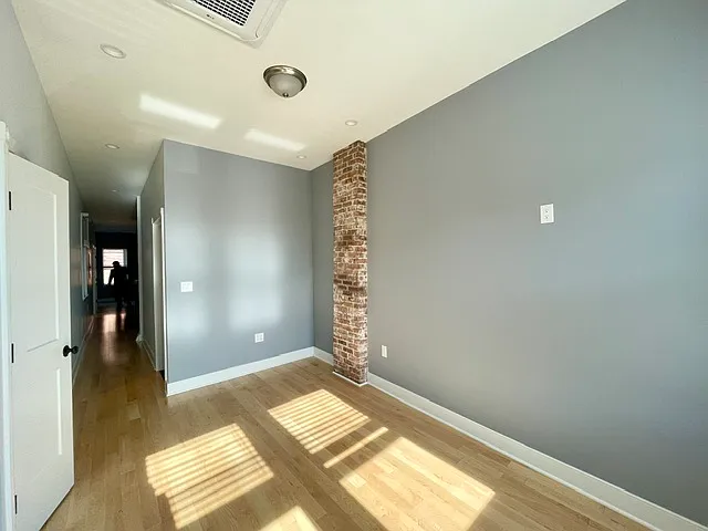 300 North St #5 — Photo 11