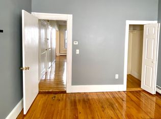 284 Chelsea St APT 1, Boston, MA 02128
