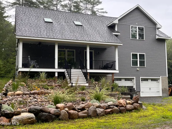 41 Moffitt Road, Chestertown, NY 12817