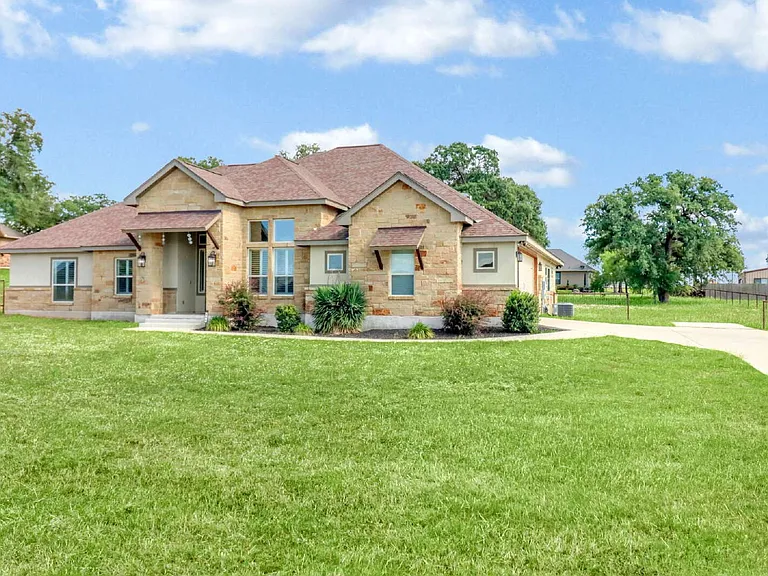 380 Abrego Lake Dr — Photo 2