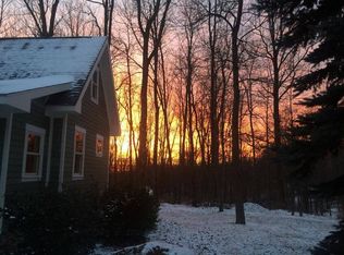 20 Scenic Woods Dr, Morgantown, WV 26508