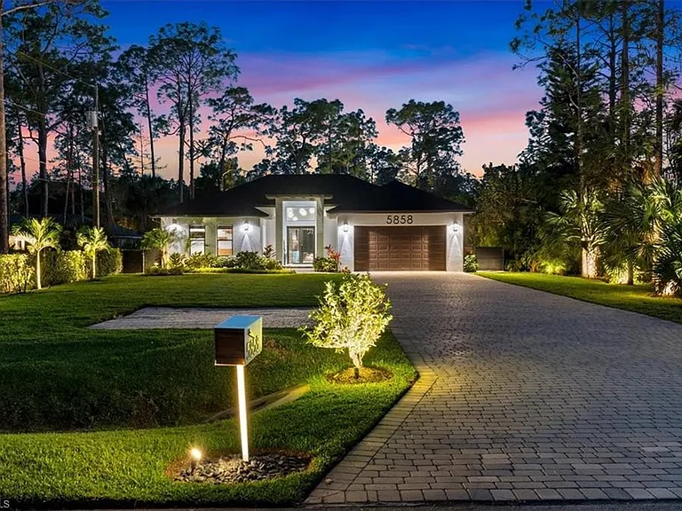 5858 Star Grass Ln — Photo 6