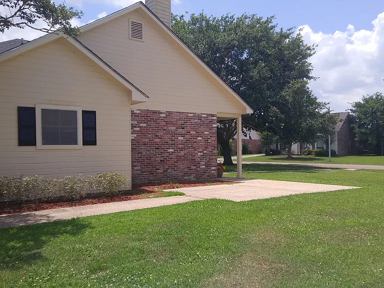 18611 Cherry Oak Dr — Photo 13