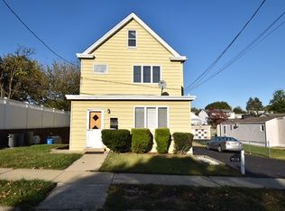 709 Lake Ave, Lyndhurst, NJ 07071
