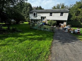 6013 Ridge Rd, Williamson, NY 14589