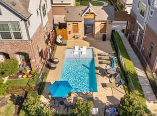 1053 Manacor Ln, Dallas, TX 75212