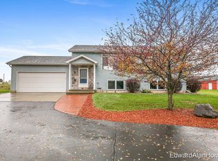 7900 N Noffke Dr, Caledonia, MI 49316