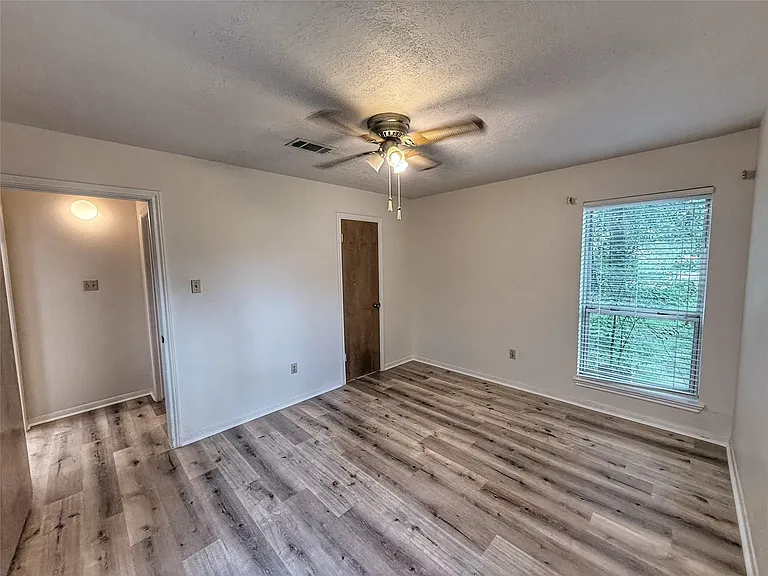 13103 Holston Hills Dr — Photo 22