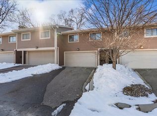 9540 Trail East Rd, Bloomington, MN 55420