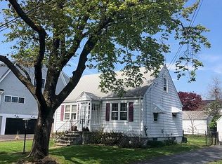103 Paul Pl, Fairfield, CT 06824