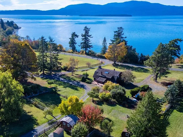 2395 W Shore Drive, Lummi Island, WA 98262
