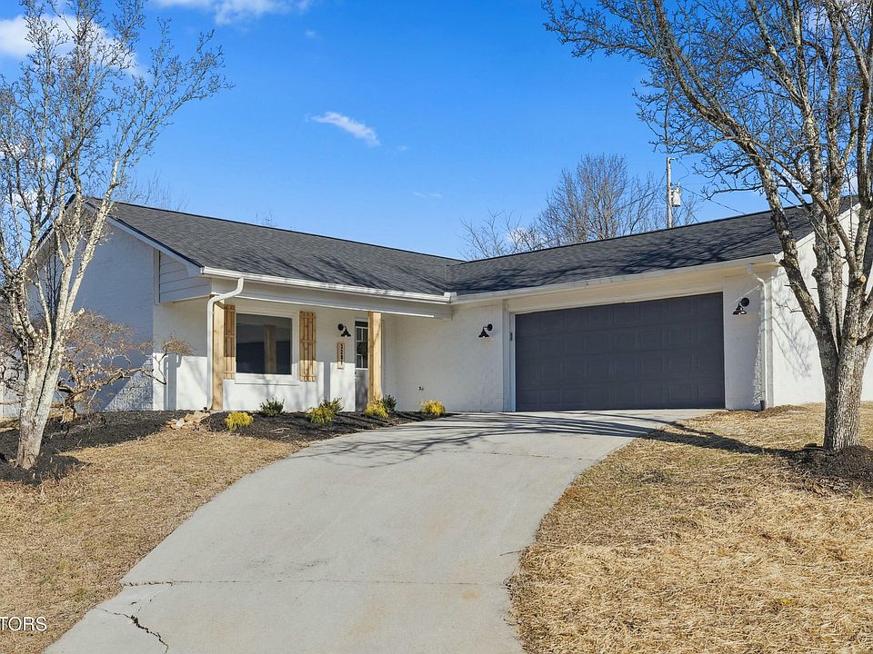 1st image of 3204 Bloomfield Cir