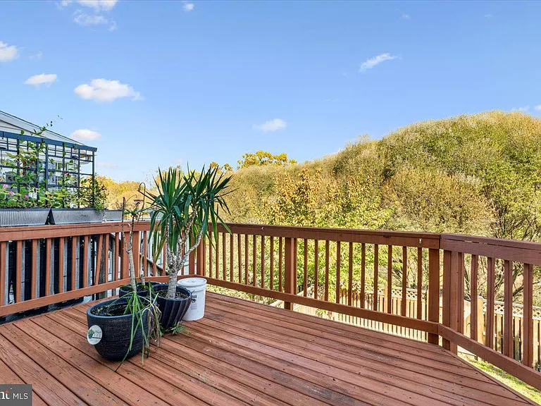 2442 Rippling Brook Rd — Photo 16