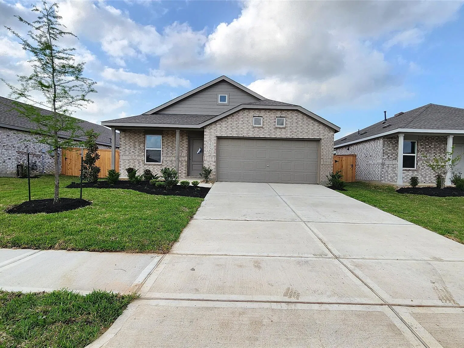3 bed, 2.0 bath, 1540 sqft, $1,950 — Photo 1