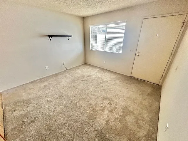 4084 Iowa St #9 — Photo 4