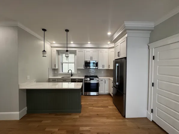 168-170 Webster Ave #1, Cambridge, MA 02141