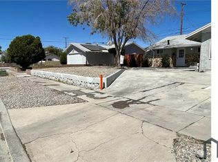 45424 5th St E, Lancaster, CA 93535