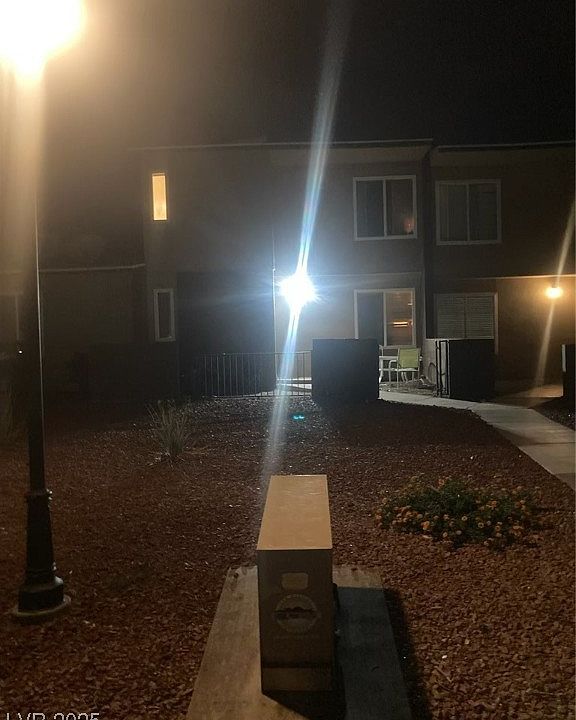 1st image of 257 E Van Wagenen St
