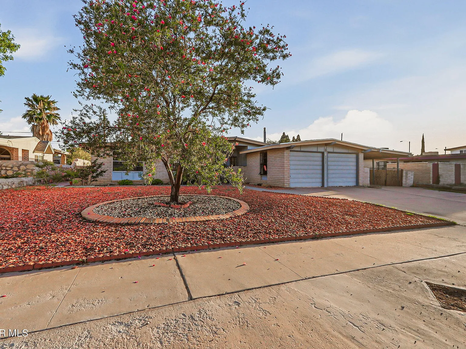 3 bed, 1312 sqft, $1,600 — Photo 1