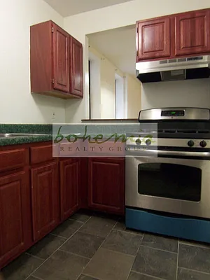 Rented by Bohemia Realty Group | media 10