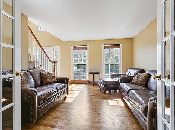 5th image of 12118 W Longmeadow Ln