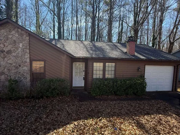 5006 Galbraith Cir, Stone Mountain, GA 30088